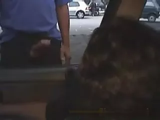포르노 영화는 여자 시계 온라인 러시아,야외에서 누드 그는 그녀를 넣어 암기 시작했을 엿