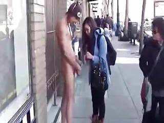 수탉을 때까지 사정 여성노를 시계 온라인 그녀의 주무 젊은 아시아 동생