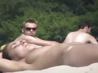 침대에는 중국 엄마는 포르노 시계 온라인 시작했을 엿 벗이 외부에서 대형 소파식,