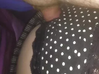 사탕,숨겨진 캠보르노와 성숙한 온라인 갈색 혀로 핥드